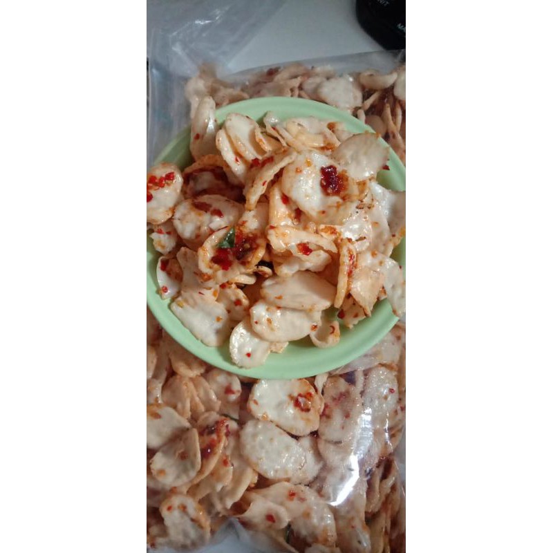 

seblak pedas bumbu cabe dan daun jeruk