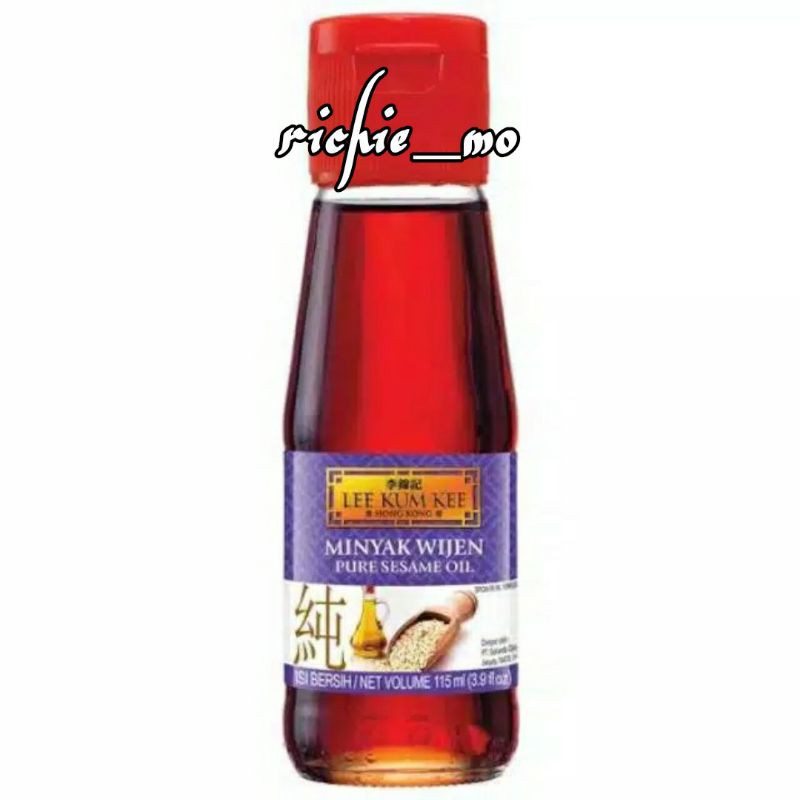 

Minyak Wijen Lee Kum Kee 115ml Pure Sesome Oil -Minyak Wijen/ Minyak Masak