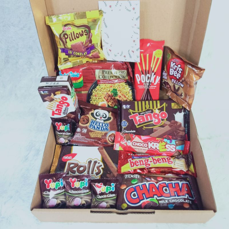 Hamper Snack Wisuda Lebaran Ultah Gift Kado Anniversary Parcel Set Murah Real Pict Pria Wanita Cowok Cewek /hampers valentine/kado valentine/gift valentine  Hampers snack ulang tahun - hadiah Valentine - Kado Valentine - hadiah ulang tahun - hadiah wisuda