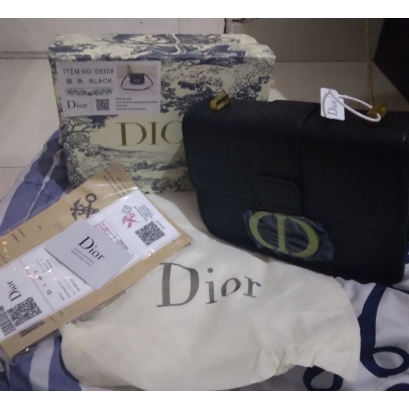 tas dior cd montaigne second blm pernah dipakai 23×18x7,5cm4