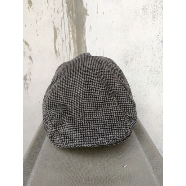 flat cap/topi copet Uniqlo (second)