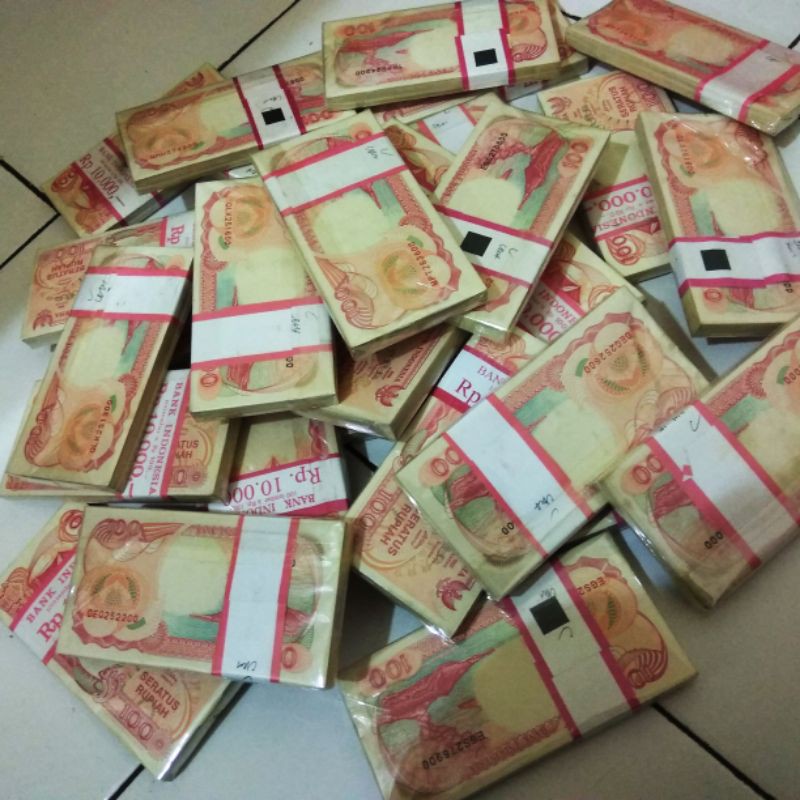 uang kuno kuno 100 rupiah kapal pinisi thn 1992 jual gepokan