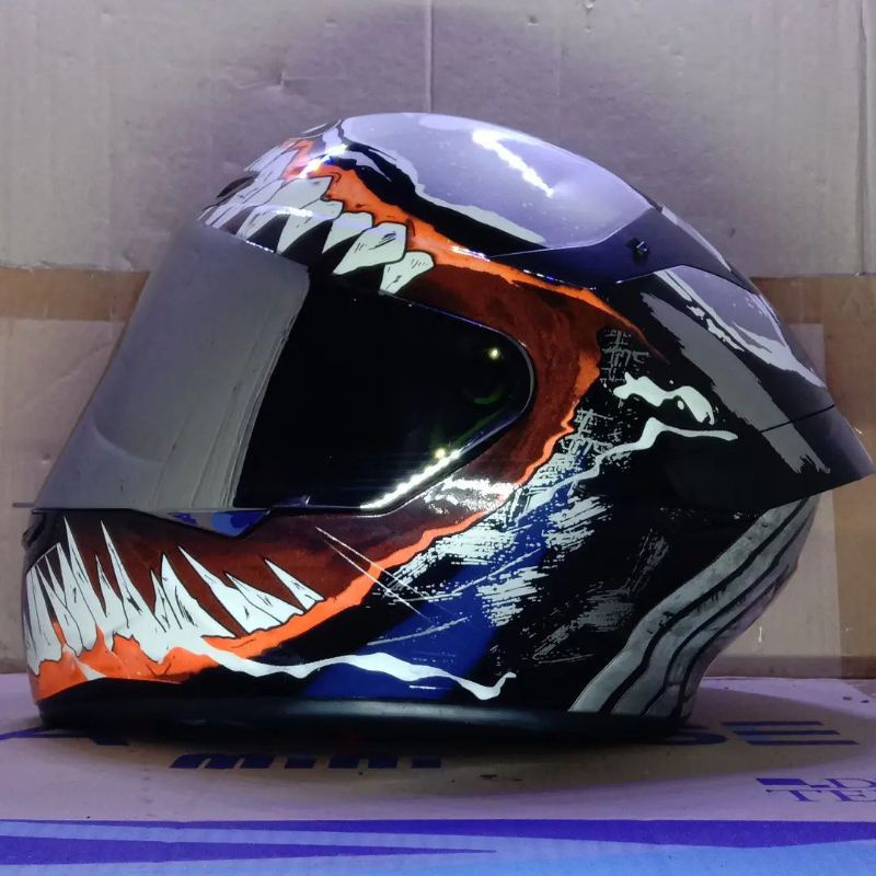 KYT TT-COURSE REPAINT VENOM