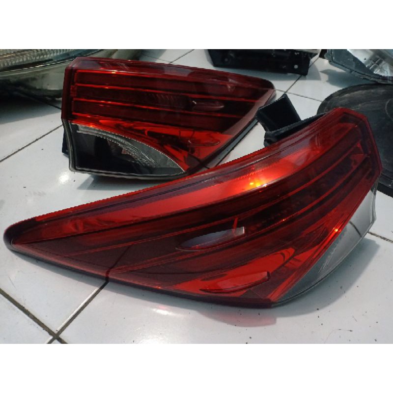 stoplamp fortuner vrz