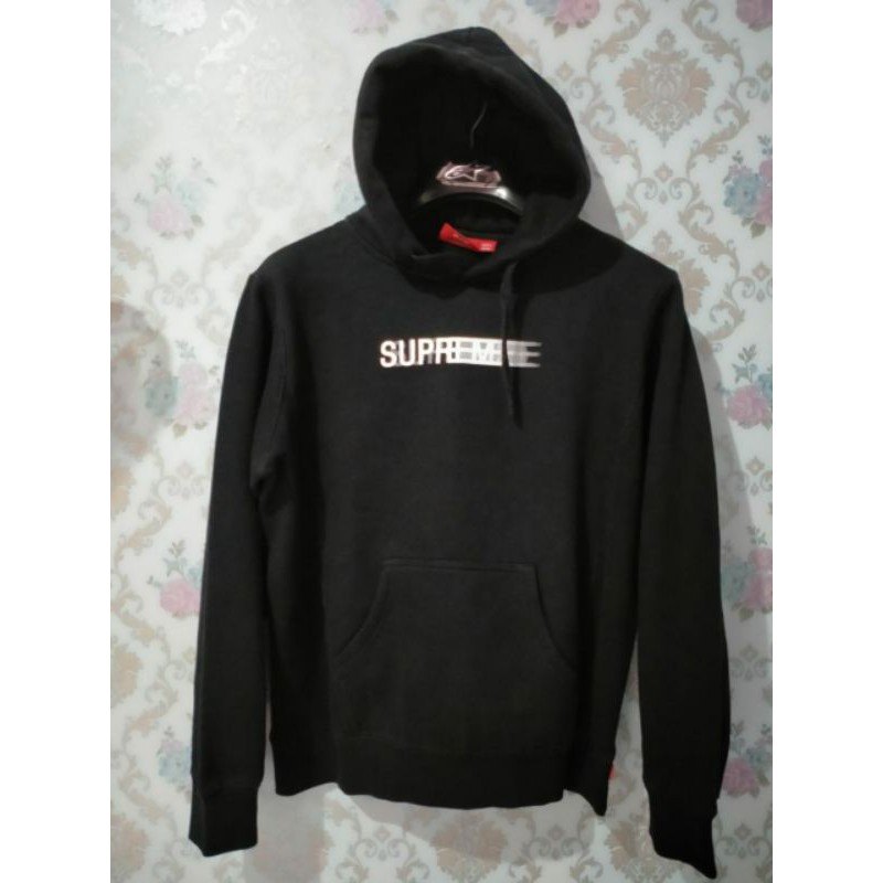 Supreme Hoodie Made in Canada second