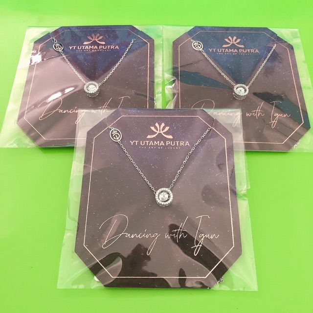 Kalung Dancing Stone Dancing with Igun bulat white gold 375