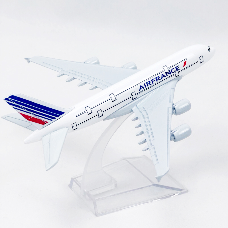 Miniatur Diecast Pesawat Air France A380 Airbus 380 Bahan Alloy Solid Ukuran 16CM Untuk Koleksi