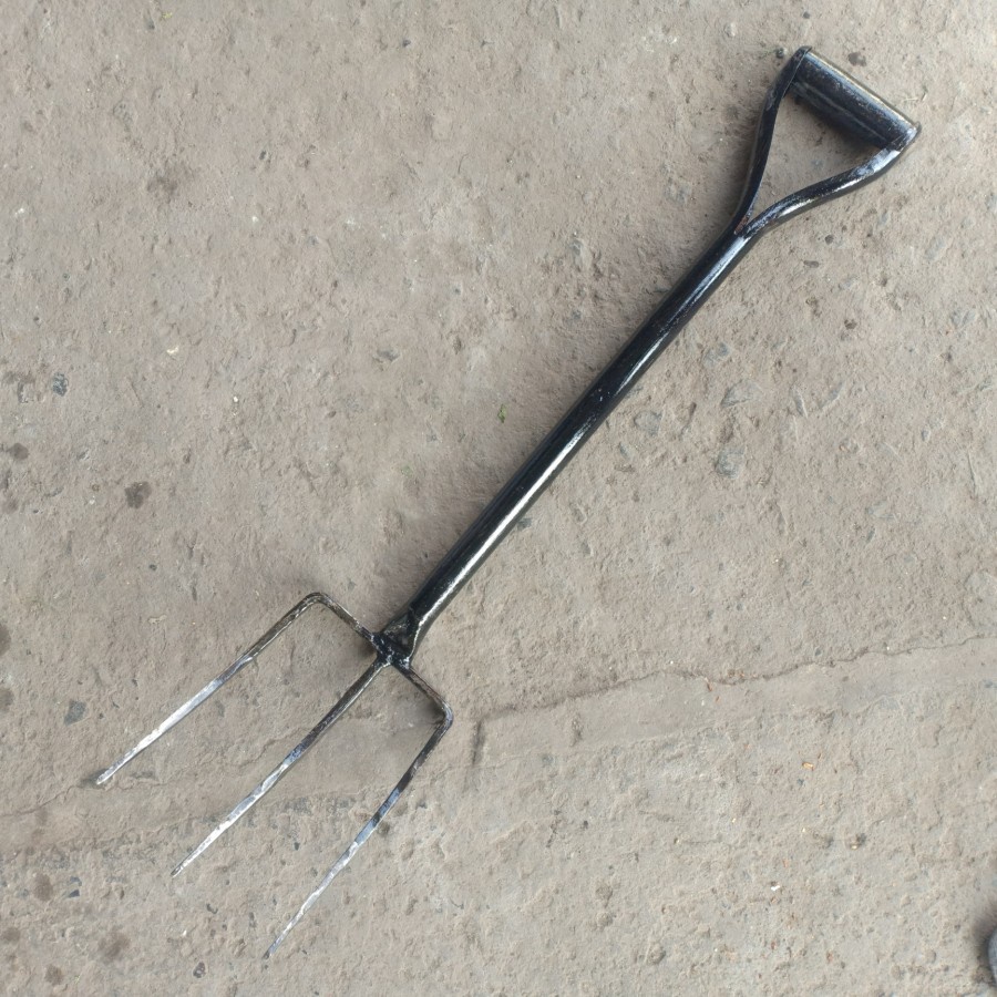 garpu tanah injak BAJA KAKI 3 HEAVY DUTY