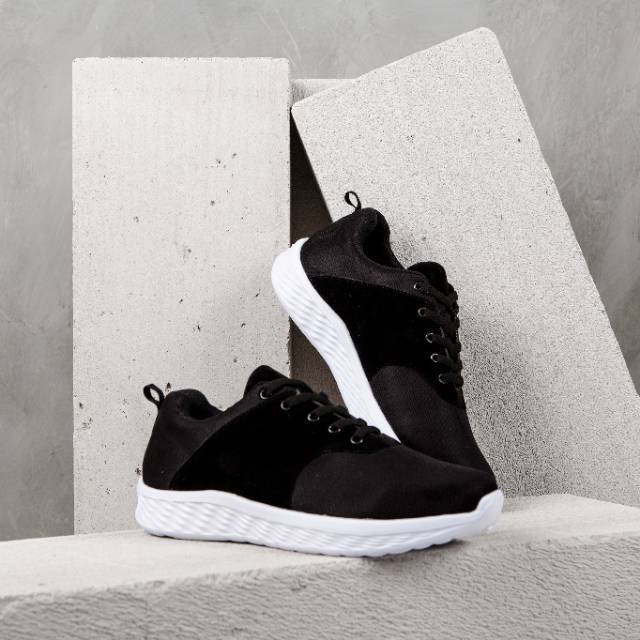 sneaker original murah