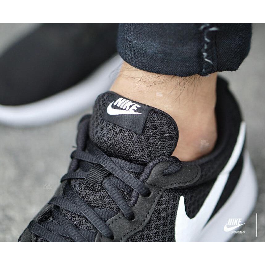 NIKE TANJUN BLACK WHITE