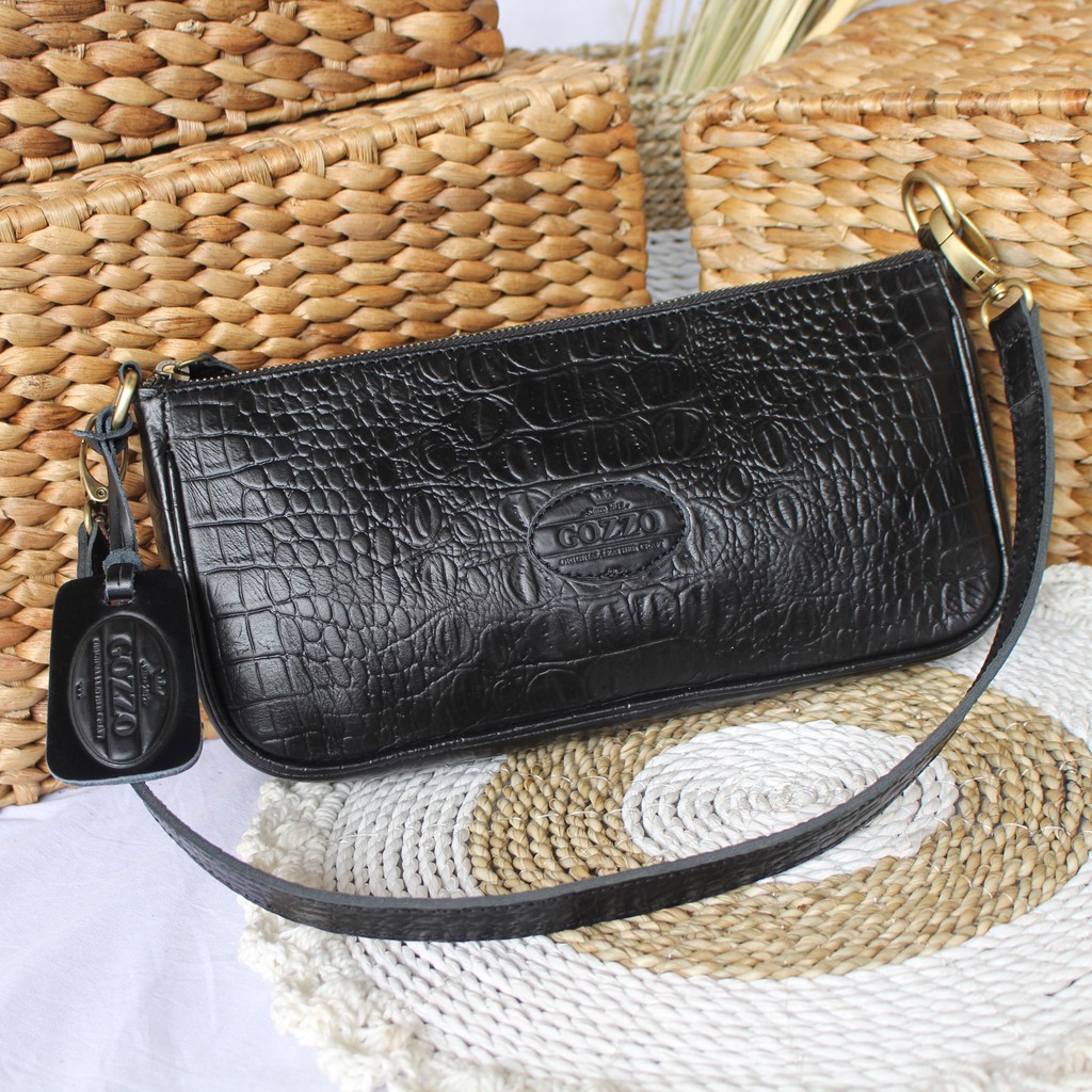 NEW !! TAS TANGAN / CLUTCH WANITA KULIT ASLI EMBOS BUAYAMODEL NEBULA HITAM / FREE GRAVIR NAMA DI TAS