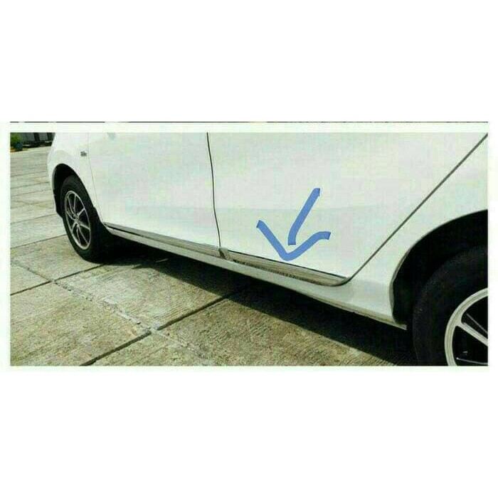 List Body Samping Chrome Toyota Calya / Daihatsu Sigra