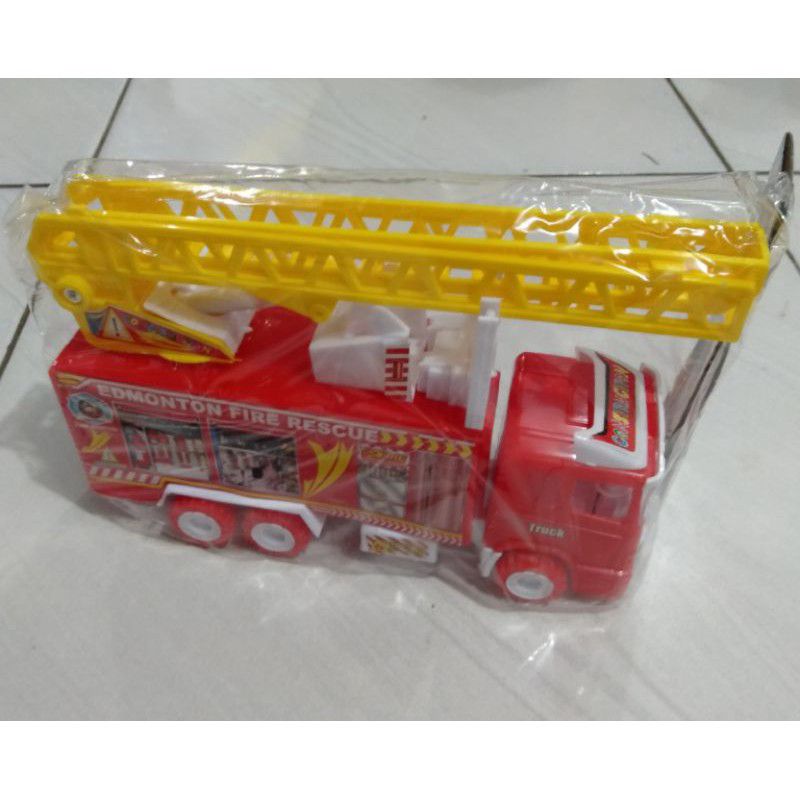 Mainan mobilmobilan/ Mobil pemadam kebakaran K ST 2032