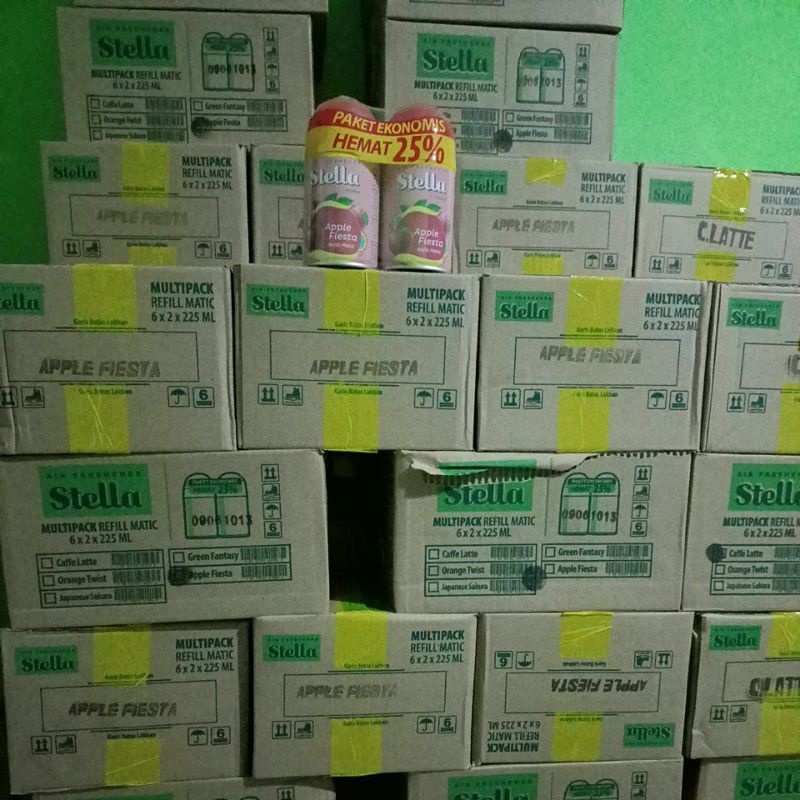 STELLA MATIC REFFIL 2 X 225 ML APPLE FIESTA(PAKET EKONOMIS)