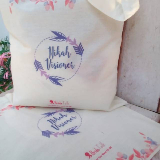 

[35*40]cm Totebag cocok untuk branding produk, hadiah ulang tahun, souvenir pernikahan, dll