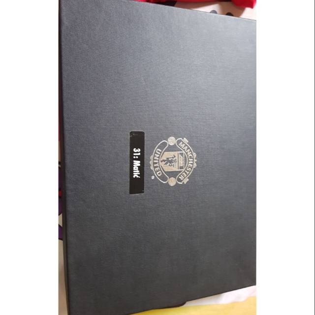 Jersey MU original bertanda tangan Matic