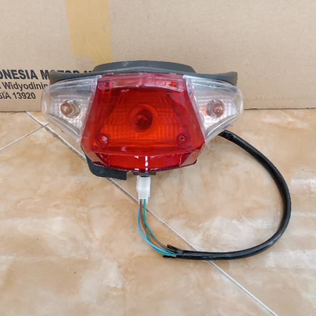 Komplit lampu stop lamp honda beat karbu carbu lama XANADU