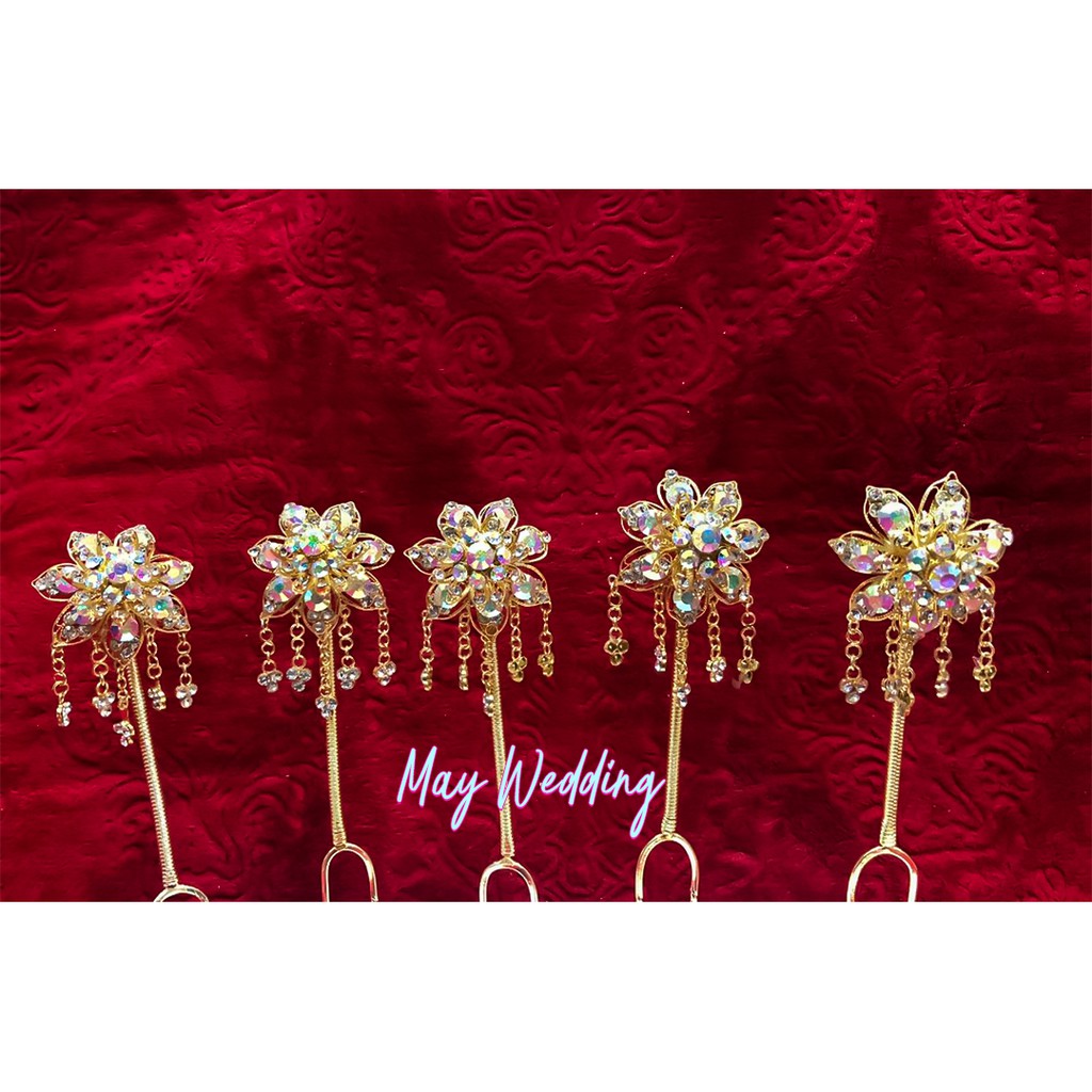 Cunduk Mentul Kembang Batu Besar