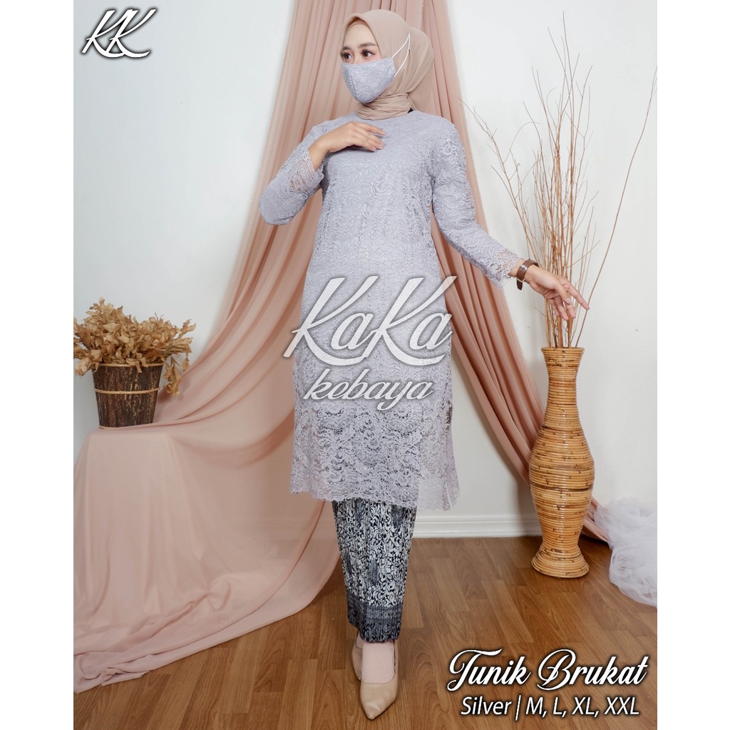 Setelan Kebaya Modern Longcape Brokat / Tunik Brukat Cream Mocca dan Lainnya