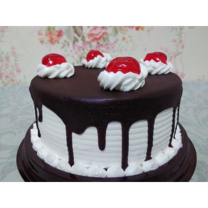 

Kue Tart Blackforest "15 Bulat