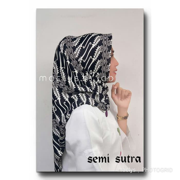 Promo Hijab Segi empat motif batik sutra hitam  semi sutera  halus lembut Berkualitas