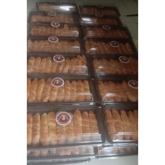 

chesee / choco roll isi 10