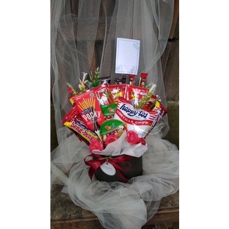 

kado ultah, kado wisuda, kado aniv, kado custom