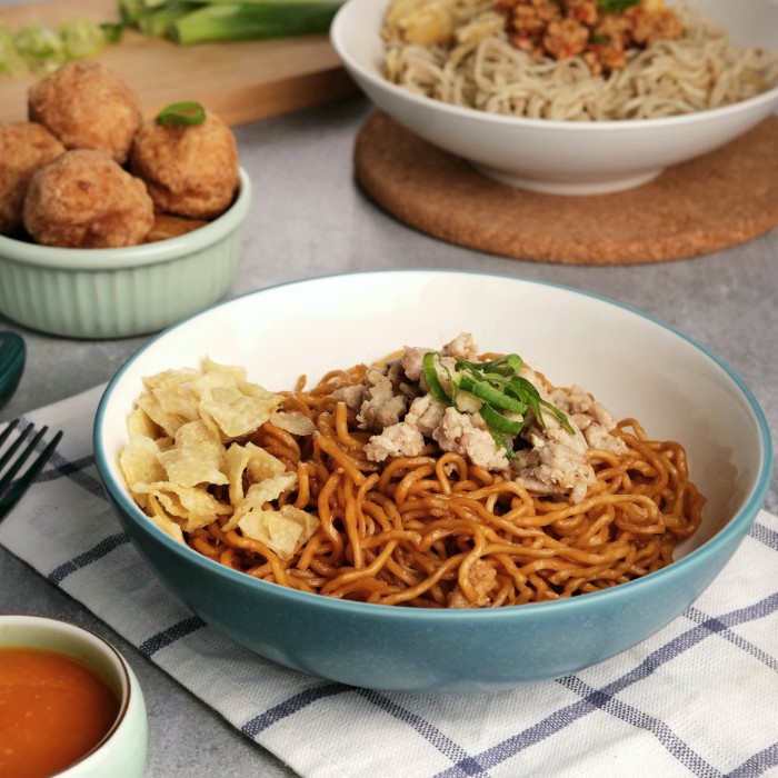 

Ss5Gg Bakmi / Bakmie / Yamin / Yamien / Mie Ayam Mamayu (Frozen/Beku/Vaccum) - Asin Ff045