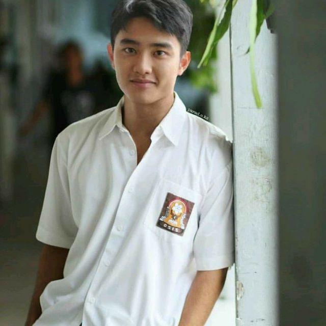 Bunga Plastik Mawar Artificial Vas Keramik Unik Lucu Pita Imut Hiasan Meja - Vbk11