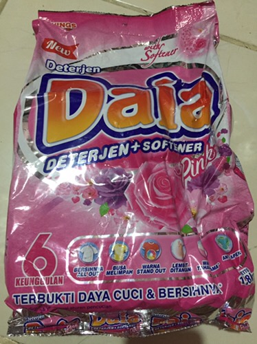 Daia Detergent Bubuk - Plus Softener  - 1800g / 1.8 Kg