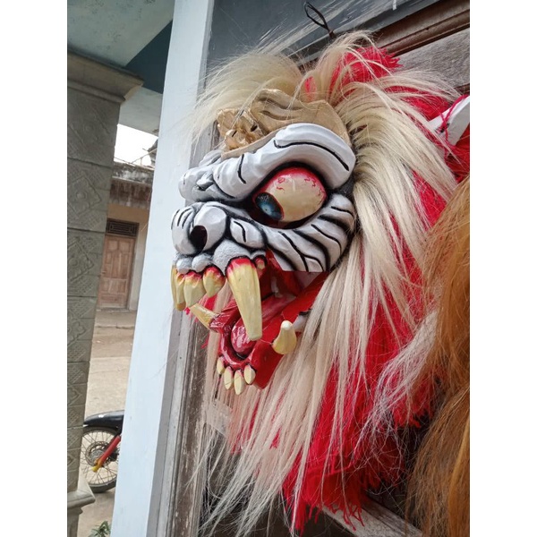 topeng gedruk/karakter (satu set)