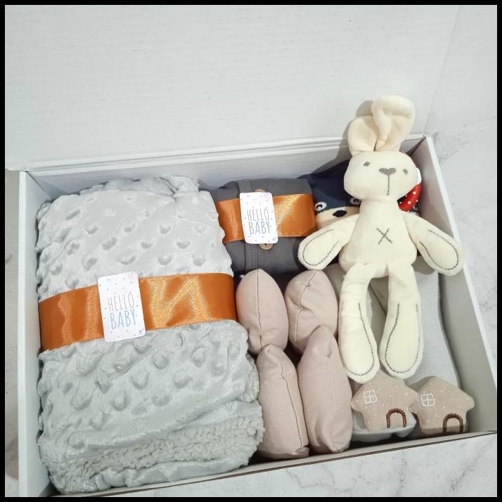 

Baby Gift Parcel Hadiah Kado Hampers Bayi Newborn/Baru Lahir "Emerald