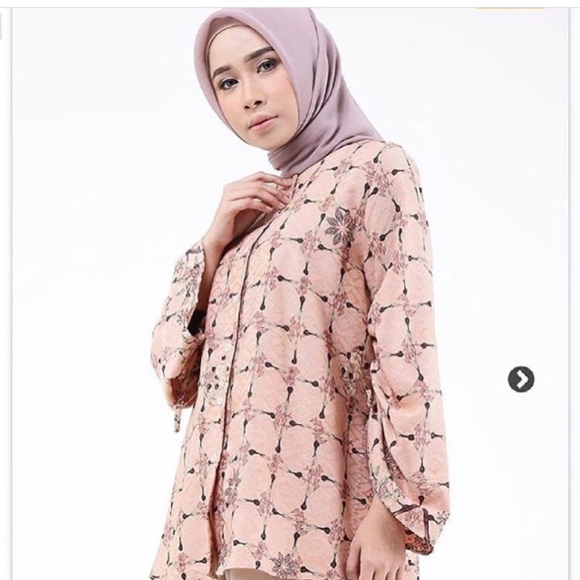 Kuranji Top Ria Miranda size S warna Salmon