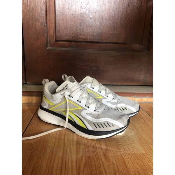 SEPATU REEBOK RUNNING ORIGINAL