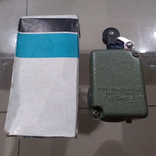 PERTUKANGAN OTOMASI INDUSTRIAL LIMIT SWITCH FUJI K244 GR-2S