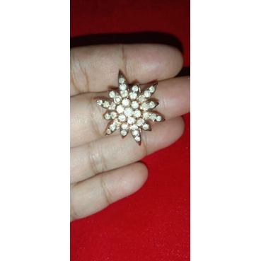 Cincin berlian medan model bintang laut