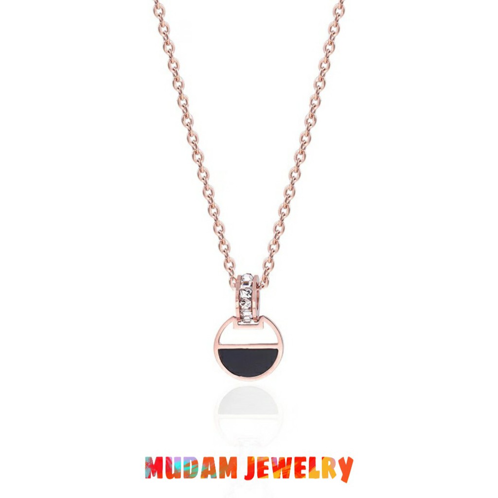 Kalung Titanium Semi Circular Black Zircon Lapis Emas 18K