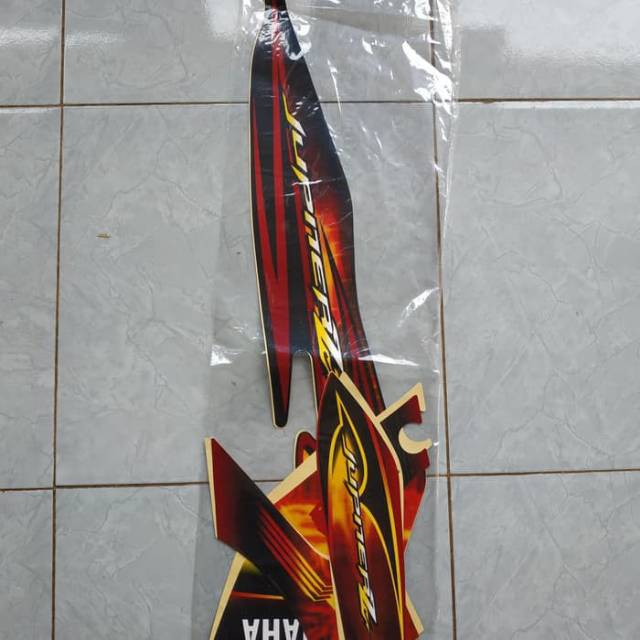 STRIPING YAMAHA JUPITER Z BURHAN MERAH HITAM