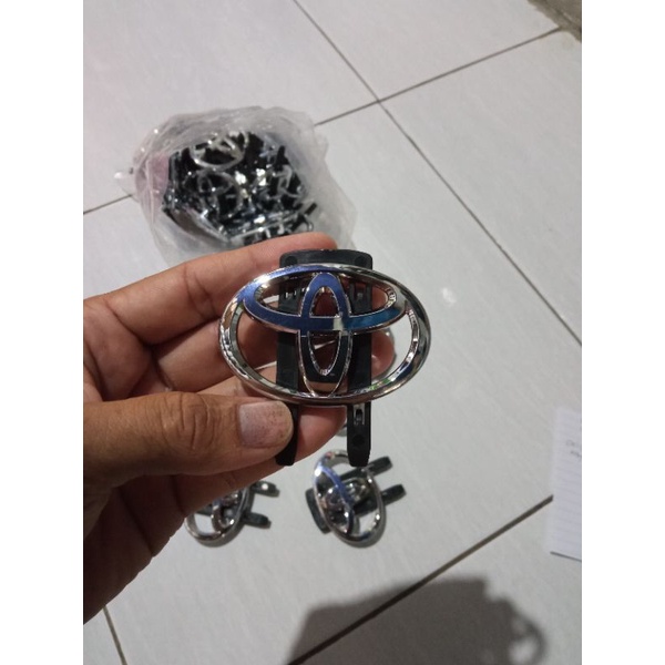 EMBLEM SETIR STIR TOYOTA AGYA LOGO STIR SETIR TOYOTA AGYA EMBLEM STIR SETIR TOYOTA CALYA LOGO STIR S