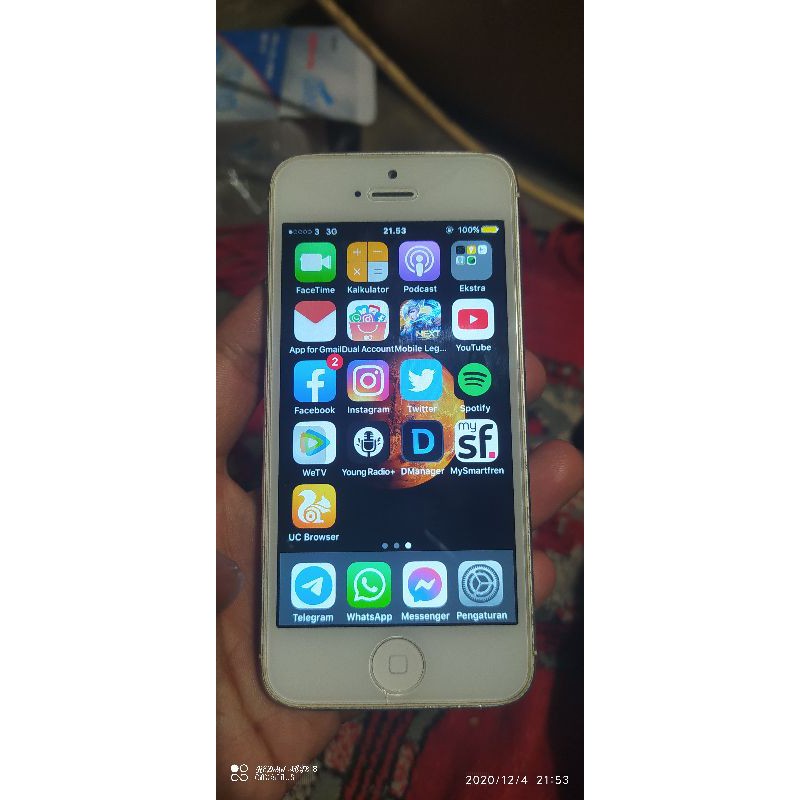 iPhone 5G lupa sandi iCloud