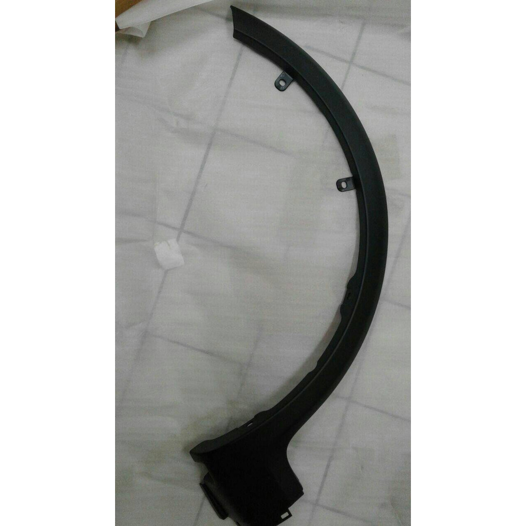 List fender mobil suzuki sx4 / sx 4 / sx-4 bagian body asli sgp