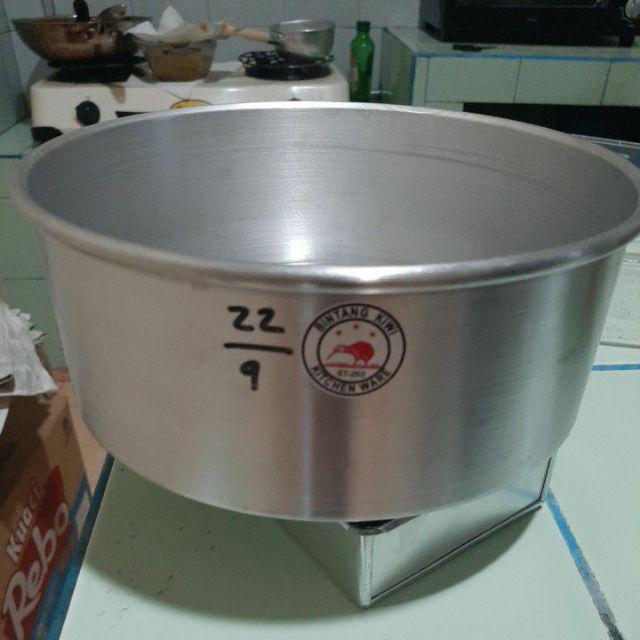 Kiwi Loyang Bulat Pressed Diameter 22 Cm Tinggi 9 Cm – Silver