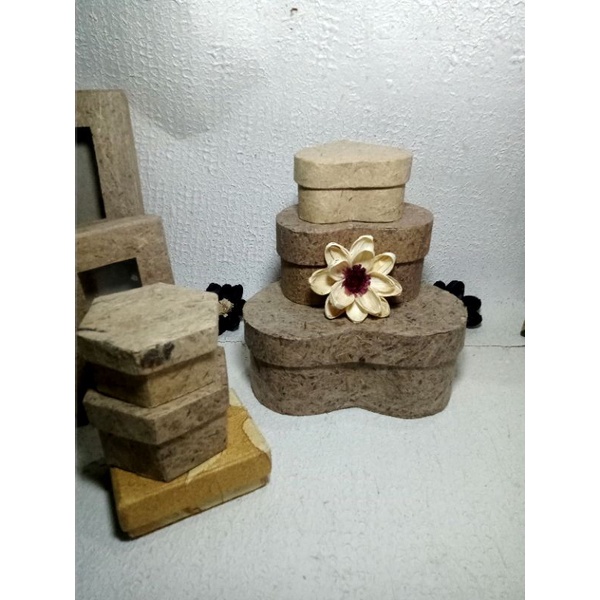 

bunga klobot,gift box,kotak kado,kotak cincin,