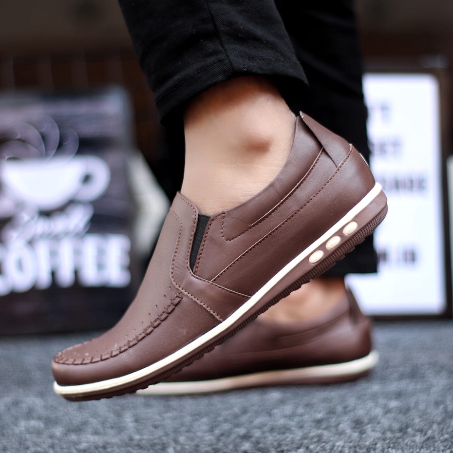 Abrhm Parker - Sepatu Casual Slip On Pria Kulit Asli Kerja Hitam