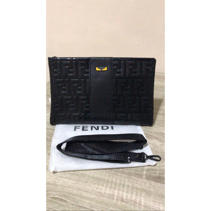 dompet Clutch Fendi