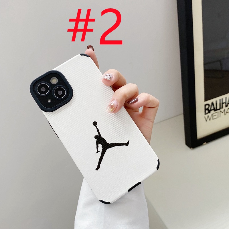 Soft Case Motif Jordan Hitam Putih Untuk iPhone 7 8 Plus X XR SE 2020 XS Max 11 13 Pro Max