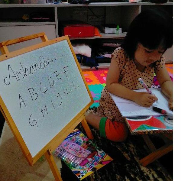 

81 MENARIK Papan tulis 32x42 white board+ standing free spidol+penghapus+Tali . ☠☋ ★★★
