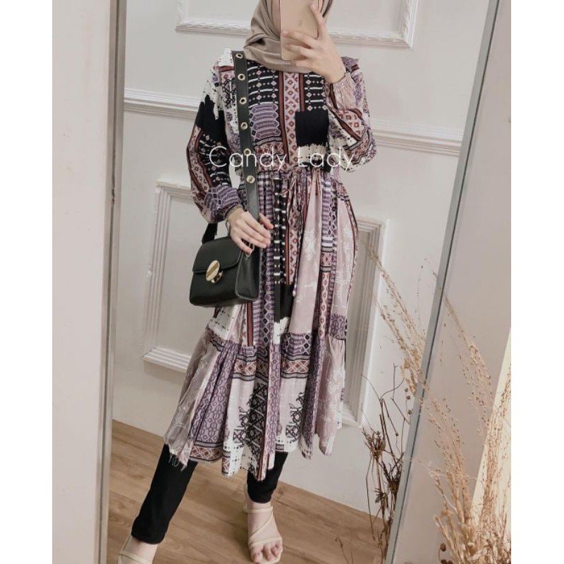 Lunaria Ruffle Tunik by Candy Lady Store