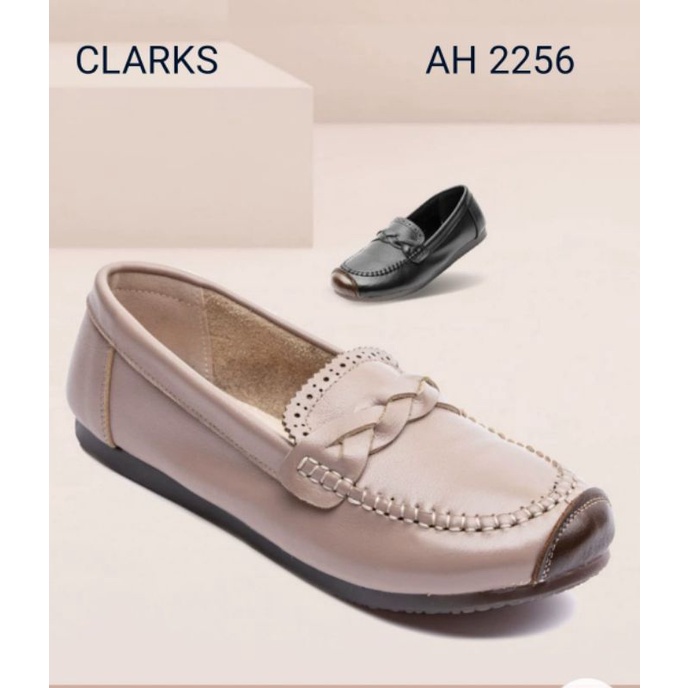 Clarks Ah2256 / Sepatu clarks slip on / sepatu wanita clarks