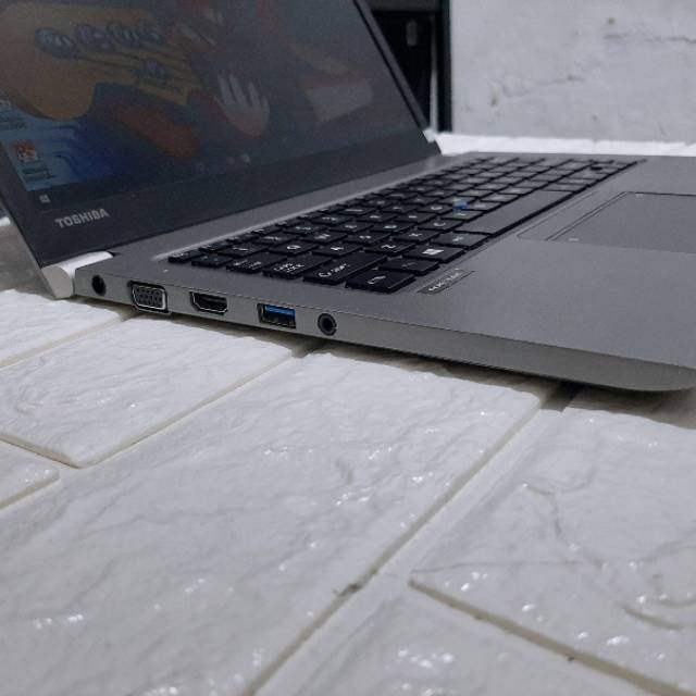 Toshiba Portege Z30B TERMURAH Core i5 Gen 5th RAM 8GB SSD Super Ngebut